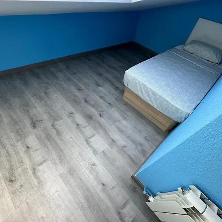 Duplex En Centro De * カレーリャ